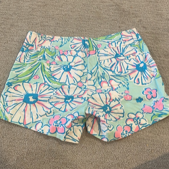 Lilly Pulitzer Callahan short size 0 - Picture 3 of 4